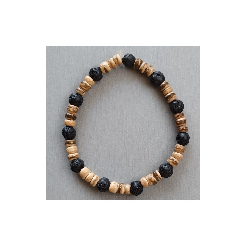 Bracelet composé de perles en bois et pierres de lave