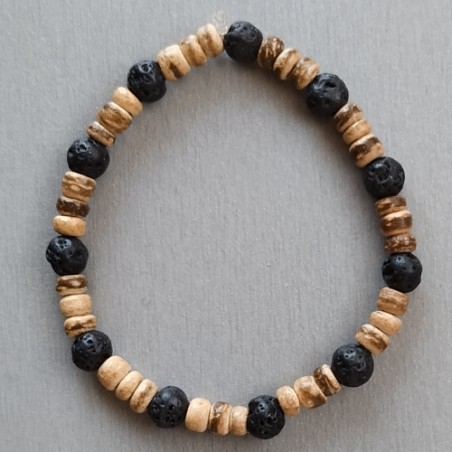 Bracelet composé de perles en bois et pierres de lave