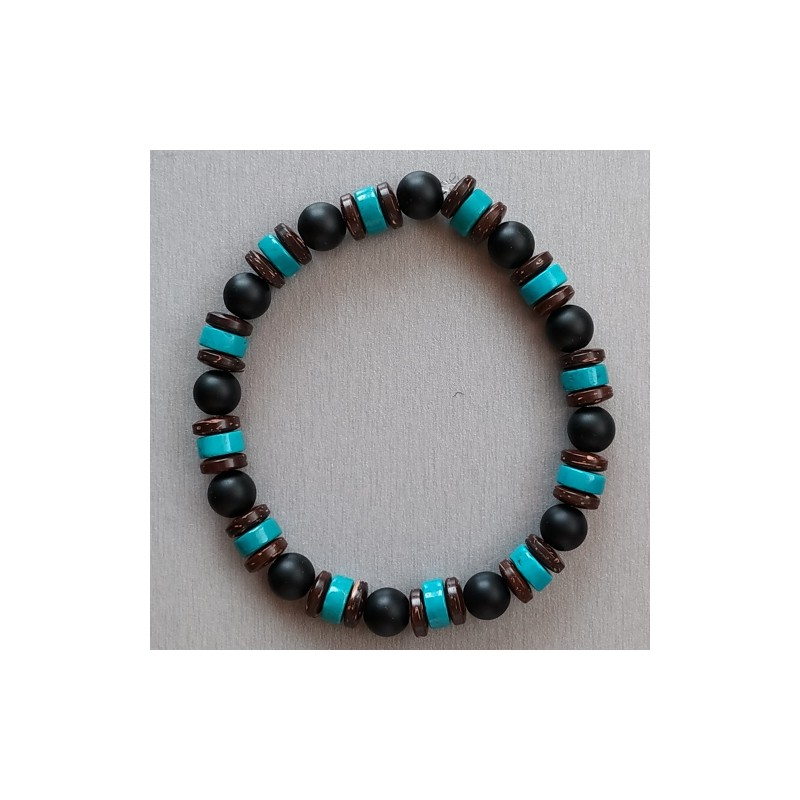 Bracelet composé de perles en bois de coco, onyx et Turquoise naturelle