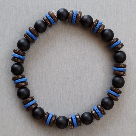 Bracelet composé de perles en bois de coco, onyx et pierres de lave