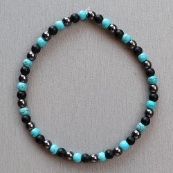 Bracelet composé de perles Howlite, Onyx et Hématite