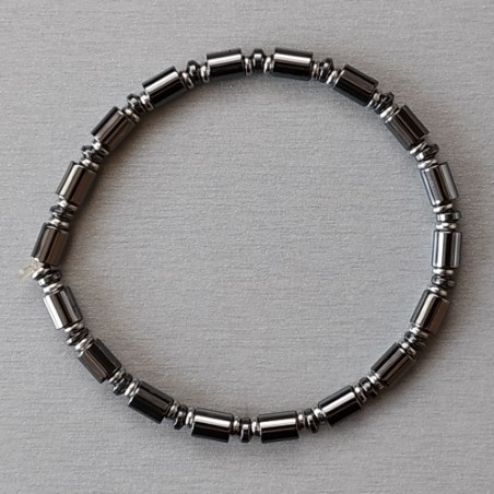 Bracelet composé de perles Hématite